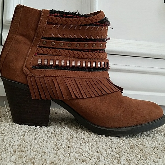 Brown leather fringe bootie - Picture 3 of 4